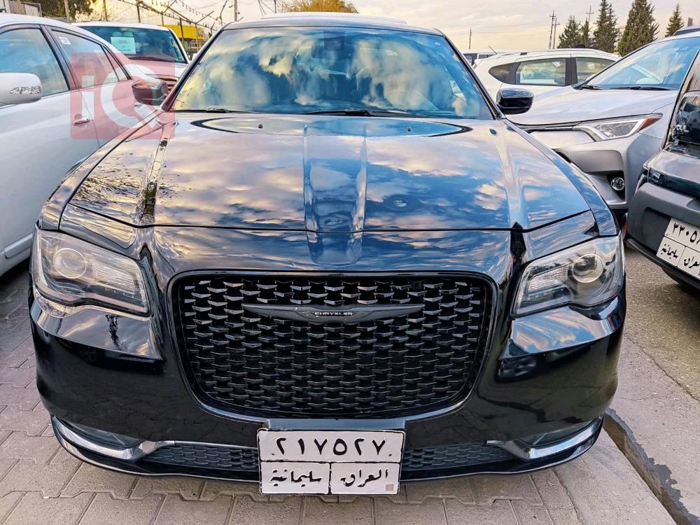کرایسلەر 300